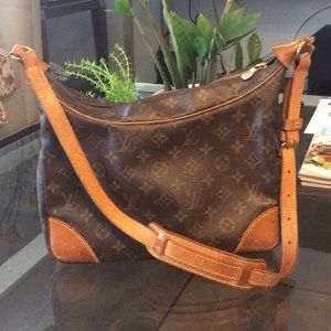Authentic LV Boulogne